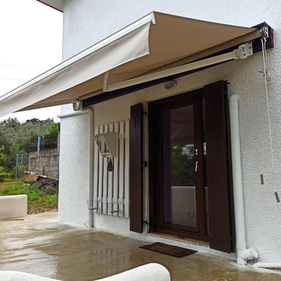 Εξοχική Κατοικία - Cottage Τίνα Liri Exterior photo